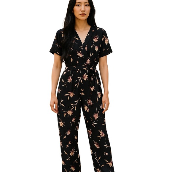 Active USA Floral Print Jumpsuit Wide Leg V Neck Black‎ Casual Medium/Large NWT - Picture 1 of 15